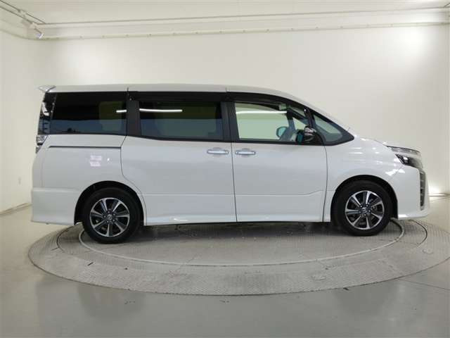 ヴォクシー2.0 ZS 煌II