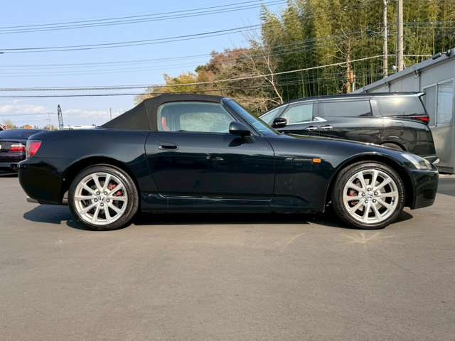 ���X�݌ɂ͊O���A�����N���[�j���O��ɓW�����A�����Ď��̏C�����̗L���A���[�^�[��������̗L������O�ҋ@�ւɂ�錟����S����{���Ă���܂��B�Ԍ��A�����A����h�������ЂőΉ��ł��܂��̂ł����S���������B