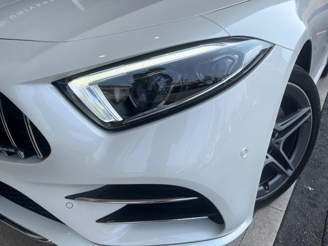 ��LED�w�b�h���C�g:��ԑ��s�����ǍD�Ȏ��E���m�ۂ����S���ĉ^�]�ł��鍂�P�xLED�w�b�h���C�g�𑕔�!�_�����x�������A����d�͂��}�����Ă��܂��B