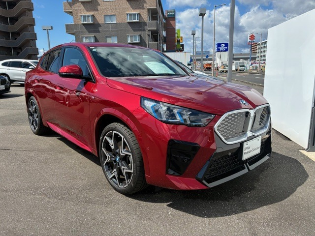 iX2xドライブ30 Mスポーツ 4WD