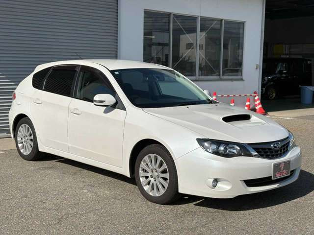 インプレッサハッチバック2.0 GT カスタマイズエディション 4WD