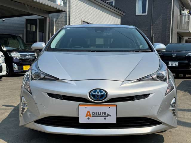 プリウス1.8 S セーフティ プラス E-Four 4WD