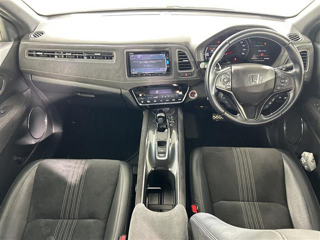 ヴェゼル1.5 ハイブリッド RS ホンダセンシング