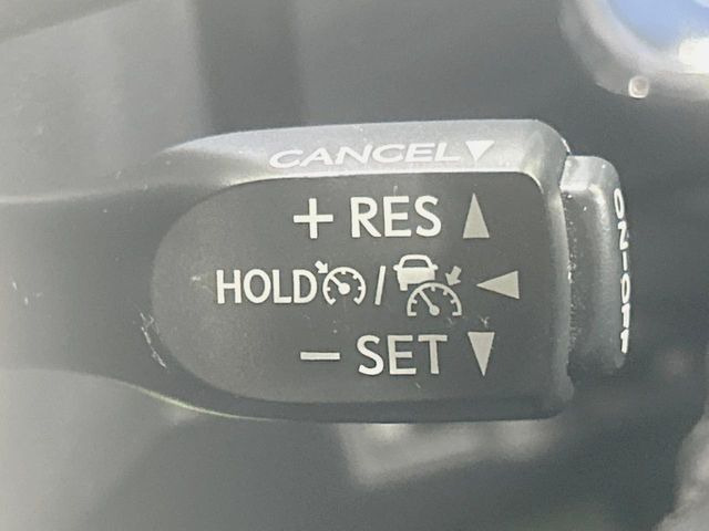 �y���[�_�[�N���[�Y�R���g���[���z�������H�ł̒��������s���y��!!�����ő��x��ۂN���[�Y�R���g���[�����A�Փˌy���V�X�e���ƘA�g���A�O���̎ԗ������m���ĎԊԂ�ۂ悤�ɑ��x���߂��Ă���܂�!!