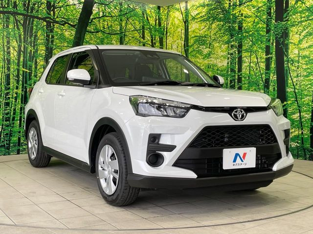 高透明度のガラス皮膜で撥水はもちろん、上質なツヤ・光沢を実現。紫外線や酸性雨から大切な愛車を保護し、色あせ・劣化を防止。「弾スプラッシュコート」、「弾プリミッサコート」からお選びいただけます。