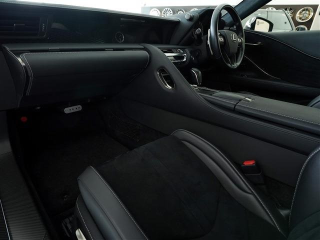 ����E�����������Ă���܂��B���C�y�ɂ����k���������B