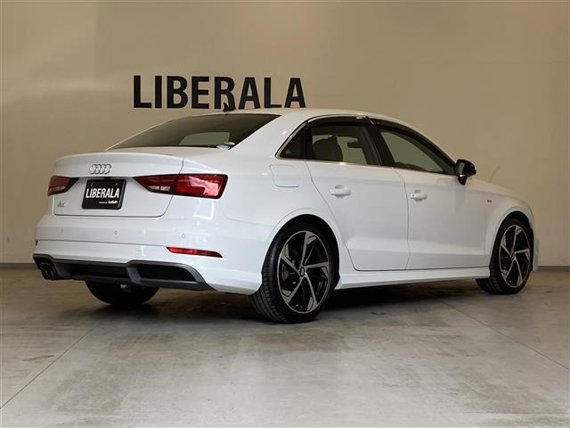 A3セダンSライン ダイナミック リミテッド