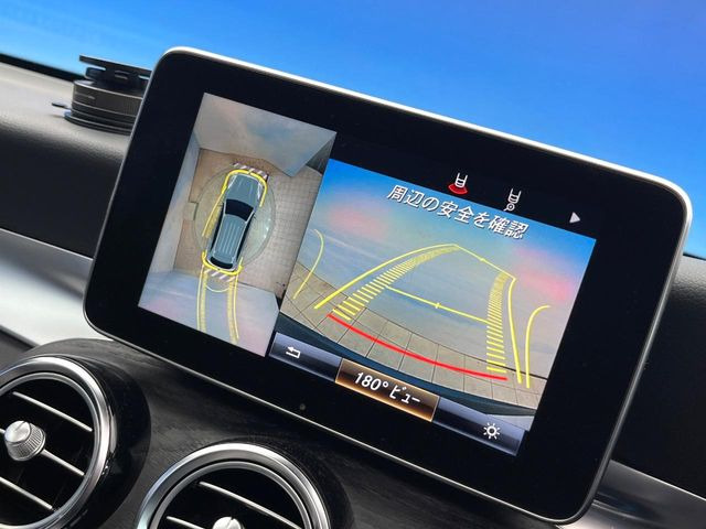 ���p�m���~�b�N�r���[���j�^�[:��p�̃J�����ɂ��A�ォ�猩���낵���悤�Ȏ��_��360�x�N���}�̎��͂��m�F���邱�Ƃ��ł��܂������p�������m�F���₷���A�����ꏊ�ł̐؂�Ԃ��⒓�Ԃ��X���[�Y�ɍs���܂��B