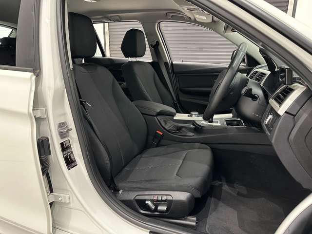 3シリーズツーリング318i