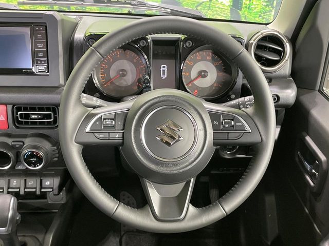 �y�����v�����X�e�A�����O�z�㎿�Ȋv���g�p���邱�ƂŁA��ɂ����������݂ƂĂ��^�]���₷���n���h���ł���