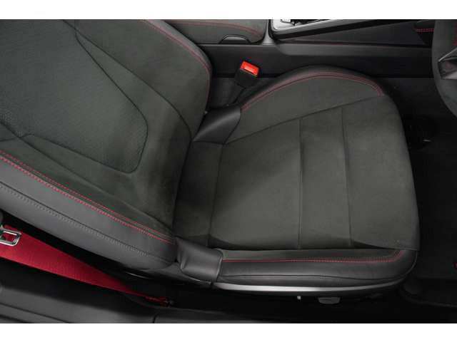 ���~��ň�ԏ��Ղ��₷���V�[�g���ʂ͋C�ɂȂ郄���A�j����Ȃ��ǍD�ȏ�Ԃł��B����蒸�����ŁA�V���⃄�����ڗ��悤�ł���΃V�[�g���y�A������܂��̂ł��C�y�ɂ����k���������B