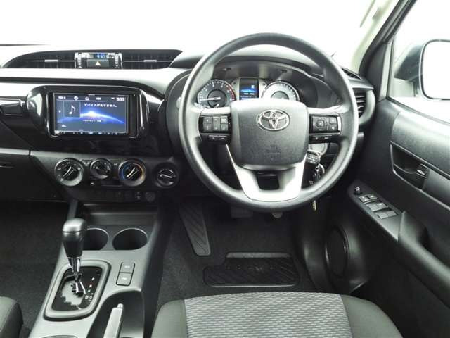 ハイラックス2.4 X ディーゼル 4WD