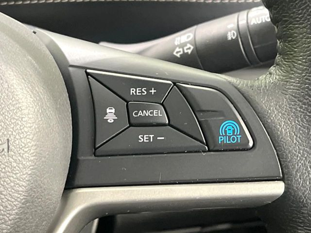 �y�v���p�C���b�g�z�������H�ł̒��������s���y��!!�a�؎��Ə��񑖍s�̃V�[���ŁA�A�N�Z���E�u���[�L�E�X�e�A�����O�������Ő��䂵�A�������^�]�̕��S���y�����Ă���܂���