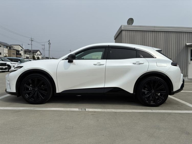 クラウンスポーツ2.5 Z E-Four 4WD