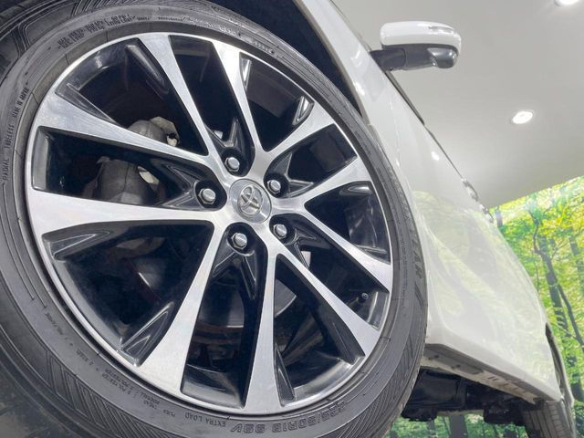 �y����18�C���`�A���~�z�C�[���z�O�ςɃ}�b�`���������A���~�z�C�[���𑕒����Ă���܂��B�e��ЊO�A���~�z�C�[����A�X�^�b�h���X�^�C�����戵�����Ă���܂��B���񂲑��k����������