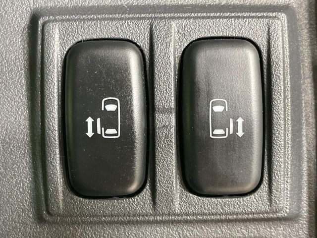 �y�����p���[�X���C�h�h�A�z�X�}�[�g�L�[��^�]�Ȃ̃X�C�b�`�Ō�ȗ����X���C�h�h�A�̊J���\���d��������͂����ăh�A���J����K�v�������A�����Ȃ��q�l�ł��ȒP�ɊJ���߂ł����K�ł���