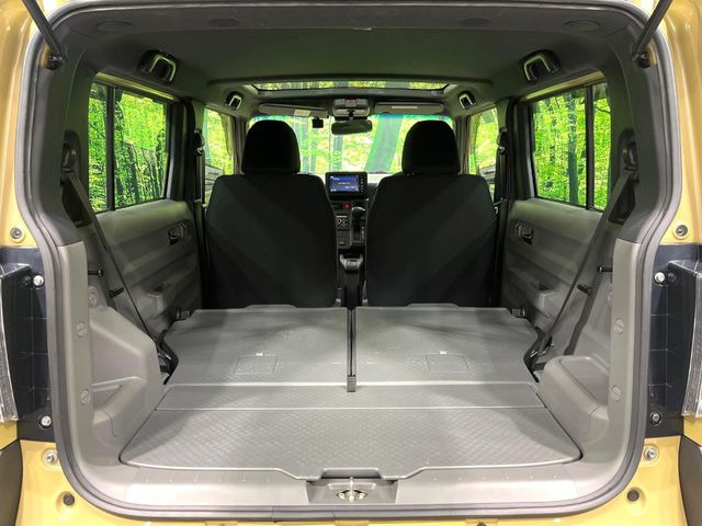 普段のお買い物や通勤、送迎等に十分な荷室スペースを確保しております。セカンドシートを倒すと、大きな荷物の積載も可能です♪