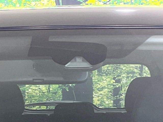 �y�G�}�[�W�F���V�[�u���[�L�z���s���ɑO���̎ԗ�����F�����A�Փ˂������Ȏ��͌x��ƃu���[�L�ŏՓˉ���Ɣ�Q�y�����A�V�X�g�B�����S�Ƀh���C�u�����y���݂��������܂��B