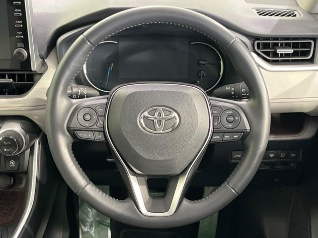 �y�����v�����X�e�A�����O�z�㎿�Ȋv���g�p���邱�ƂŁA��ɂ����������݂ƂĂ��^�]���₷���n���h���ł���