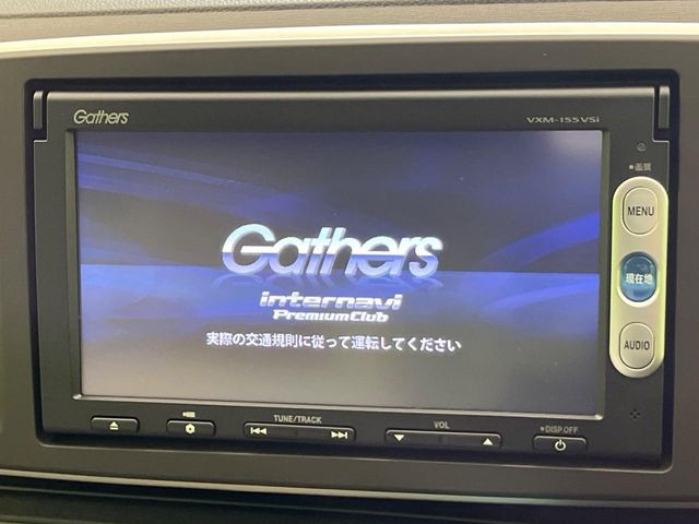 �y�����i�r�z�l�C�̏����i�r�𑕔����Ă���܂��B�i�r�̎g���₷���͂������A�I�[�f�B�I�@�\���[��!�L�����v�◷�s�͂������A�ʋ΂┃�����ȂǕ��i�̃h���C�u���y�����Ȃ�͂���