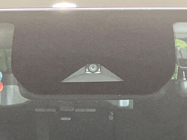 �y�C���e���W�F���g�G�}�[�W�F���V�[�u���[�L�z�t�����g�J�����őO���̎ԗ�����s�҂����m�B�Փ˂������Ȏ��͏Փ˔�Q�y���u���[�L���쓮�A�Փˉ�����T�|�[�g�B�����S�Ƀh���C�u�����y���݂��������܂��B