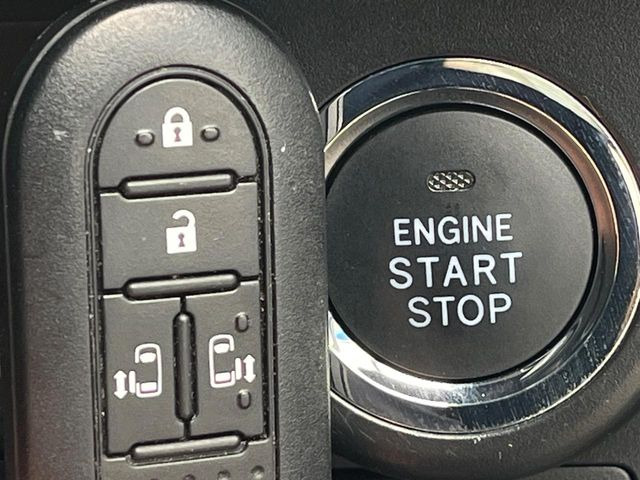 �y�X�}�[�g�L�[�z�J�o����|�P�b�g�ɓ��ꂽ�܂܂ł��h�A�̎{���E�������\�ȃX�}�[�g�L�[�𑕔��B�G���W���̃I���E�I�t�����J�M�����o���K�v����������Ƃ��Ă��֗��ł���