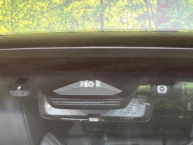 �y�g���^�Z�[�t�e�B�Z���X�z���s���ɑO���̎ԗ�����F�����A�Փ˂������Ȏ��͌x��ƃu���[�L�ŏՓˉ���Ɣ�Q�y�����A�V�X�g�B�����S�Ƀh���C�u�����y���݂��������܂��B