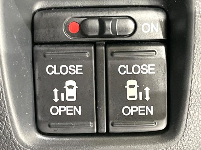 �y�����p���[�X���C�h�h�A�z�X�}�[�g�L�[��^�]�Ȃ̃X�C�b�`�Ō�ȗ����X���C�h�h�A�̊J���\���d��������͂����ăh�A���J����K�v�������A�����Ȃ��q�l�ł��ȒP�ɊJ���߂ł����K�ł���