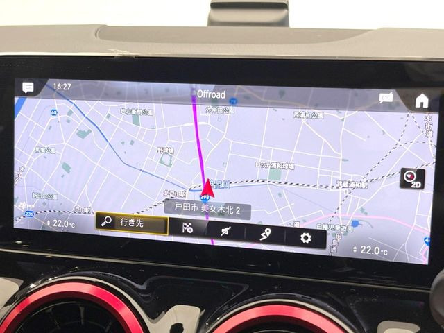 �������i�r:��̊��̂���i�r�́A����������ԓ������o���Ă���܂��B�I�[�f�B�I�@�\���[�����Ă���܂��̂ŁA�^�]�����y���߂܂���