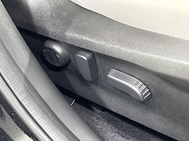 �y�^�]��10WAY�p���[�V�[�g�z���N���C�j���O����V�[�g���t�^�[�܂ŁA�X�C�b�`��ŊȒP�ɃV�[�g�̔��������\!�����ɍœK�ȃV�[�g�|�W�V�����ɃZ�b�g���āA���K�ȃh���C�u�����y���݂��������B