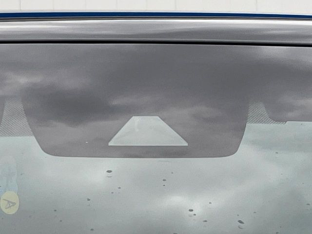 �y�g���^�Z�[�t�e�B�Z���X�z���s���ɑO���̎ԗ�����F�����A�Փ˂������Ȏ��͌x��ƃu���[�L�ŏՓˉ���Ɣ�Q�y�����A�V�X�g�B�����S�Ƀh���C�u�����y���݂��������܂��B