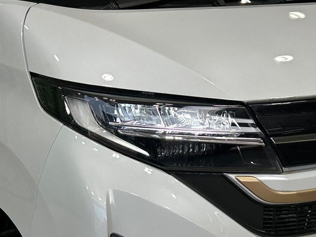 �yLED�w�b�h���C�g�z���V����ԑ��s�����ǍD�Ȏ��E���m�ۂ����S���ĉ^�]�ł��鍂�P�xLED�w�b�h���C�g�𑕔�!�_�����x�������A����d�͂��}�����Ă��܂��B