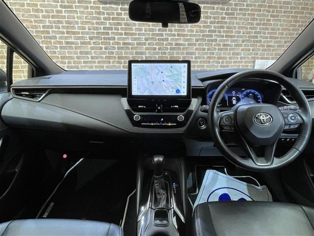 カローラツーリング1.8 ハイブリッド W×B E-Four 4WD