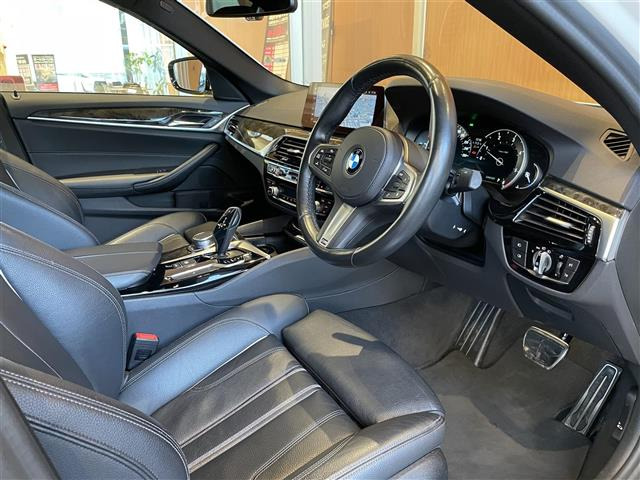 5シリーズセダン523i Mスピリット