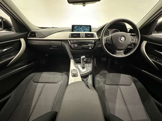 3シリーズツーリング318i