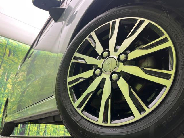 �y����14�C���`�A���~�z�C�[���z�O�ςɃ}�b�`���������A���~�z�C�[���𑕒����Ă���܂��B�e��ЊO�A���~�z�C�[����A�X�^�b�h���X�^�C�����戵�����Ă���܂��B���񂲑��k����������