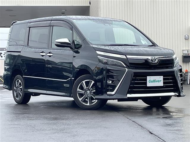 ヴォクシー2.0 ZS 煌III 4WD