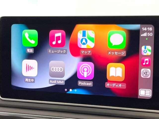 ��Apple Car Play:�X�}�z�Ƃ̗L���ڑ��ŁA�i�r�E�I�[�f�B�I�Đ��ȂǃX�}�z�̃A�v���@�\����ʂł��g����֗��@�\�ł�!