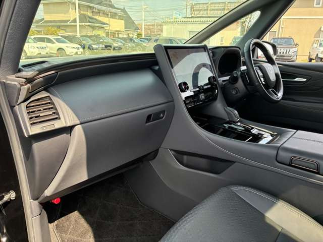 ���X�ł͂��_�񒸂��܂������q�l�Ƀh���C�u���R�[�_�[��K���X�R�[�e�B���O�{�H�ȂǁA���l�i��}���Ă��񋟂����Ē����Ă���܂��B�ڍׂ̓X�^�b�t�܂ł��C�y�ɂ��₢���킹���������܂��B