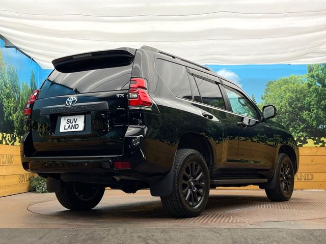 ☆全国のネクステージからお取り寄せが可能※!遠方の店舗に展示してあるクルマが気になる場合も、最寄りの店舗でご覧いただくことが可能です!是非私たちに要望をお聞かせください!※別途費用