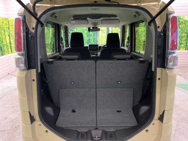 ���i�̂���������ʋ΁A���}���ɏ\���ȉ׎��X�y�[�X���m�ۂ��Ă���܂��B�Z�J���h�V�[�g��|���ƁA�傫�ȉו��̐ύڂ��\�ł���