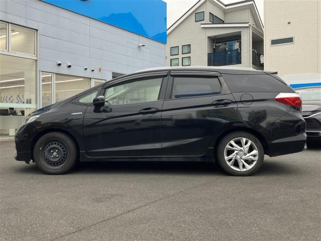 シャトル1.5 ハイブリッド Z