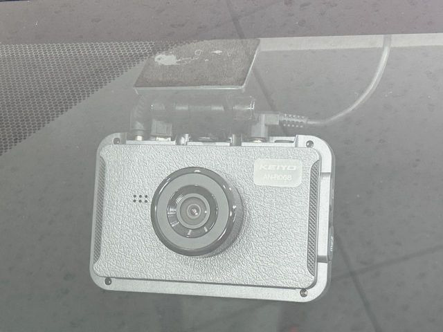 �y�h���C�u���R�[�_�[�z�h���C�u���R�[�_�[����!���s���͂������A������^�]�⎖�̂ɑ��������ہA�f���ŋL�^���A����̃��X�N�ɔ����܂��B���L�^�pSD�J�[�h�͂��q�l�����g�ł��������������K�v������܂��B