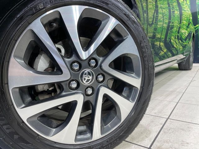 �y����16�C���`�A���~�z�C�[���z�O�ςɃ}�b�`���������A���~�z�C�[���𑕒����Ă���܂��B�e��ЊO�A���~�z�C�[����A�X�^�b�h���X�^�C�����戵�����Ă���܂��B���񂲑��k����������