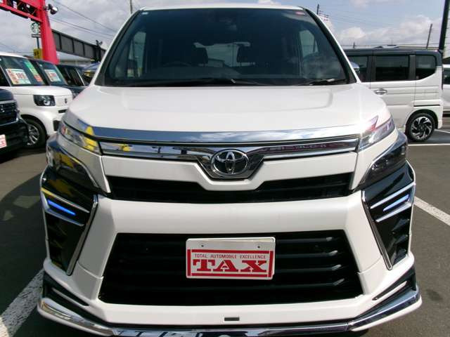 ヴォクシー2.0 ZS 煌III 4WD