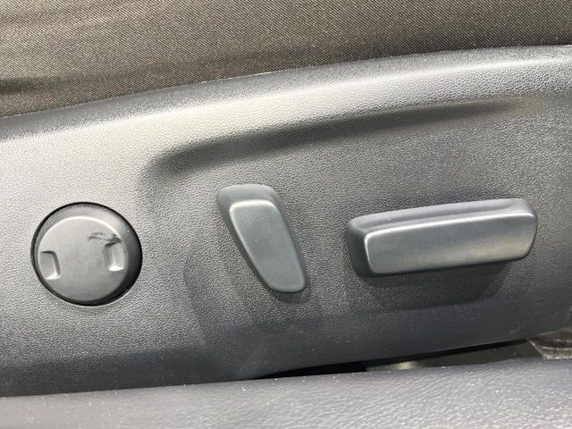 �y�p���[�V�[�g�z�X�C�b�`��ŊȒP�ɃV�[�g�̔��������\!�d��������͂�����܂���!���K�ȃV�[�g�|�W�V�����ɃZ�b�g���āA���K�ȃh���C�u�����y���݂��������B