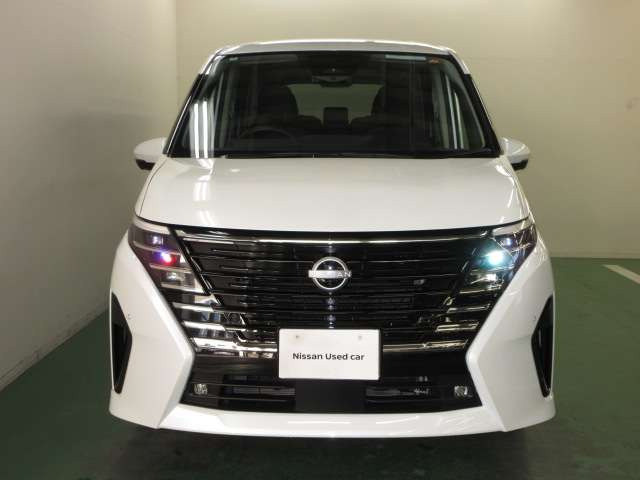 セレナ1.4 e-POWER ハイウェイスターV