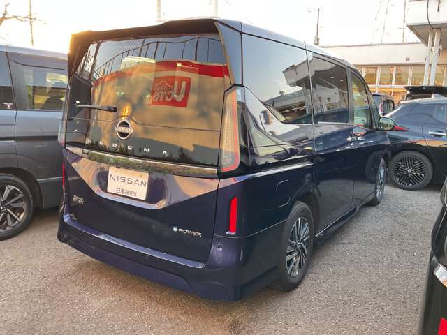 セレナ1.4 e-POWER ハイウェイスターV