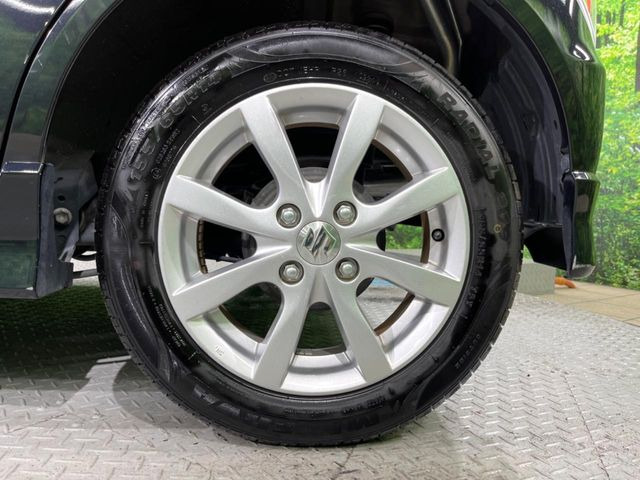 �y����14�C���`�A���~�z�C�[���z�O�ςɃ}�b�`���������A���~�z�C�[���𑕒����Ă���܂��B�e��ЊO�A���~�z�C�[����A�X�^�b�h���X�^�C�����戵�����Ă���܂��B���񂲑��k����������