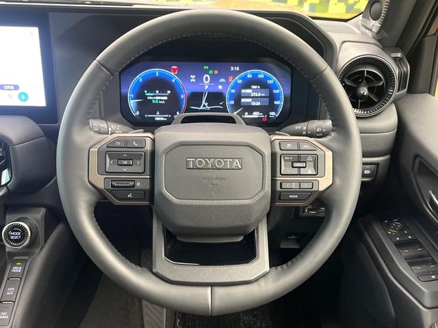 �y�����v�����X�e�A�����O�z�㎿�Ȋv���g�p���邱�ƂŁA��ɂ����������݂ƂĂ��^�]���₷���n���h���ł���